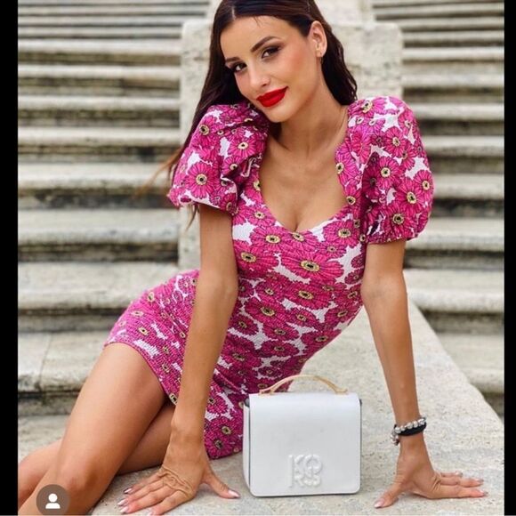 Zara elastic printed dress with ballon sleeves - Picture 2 of 7